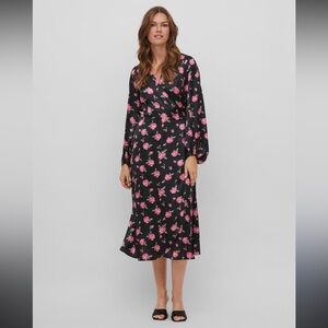 VILA Sasha Midi Satin Dress Black Pink Floral Long Sleeve Size Small BRAND NEW